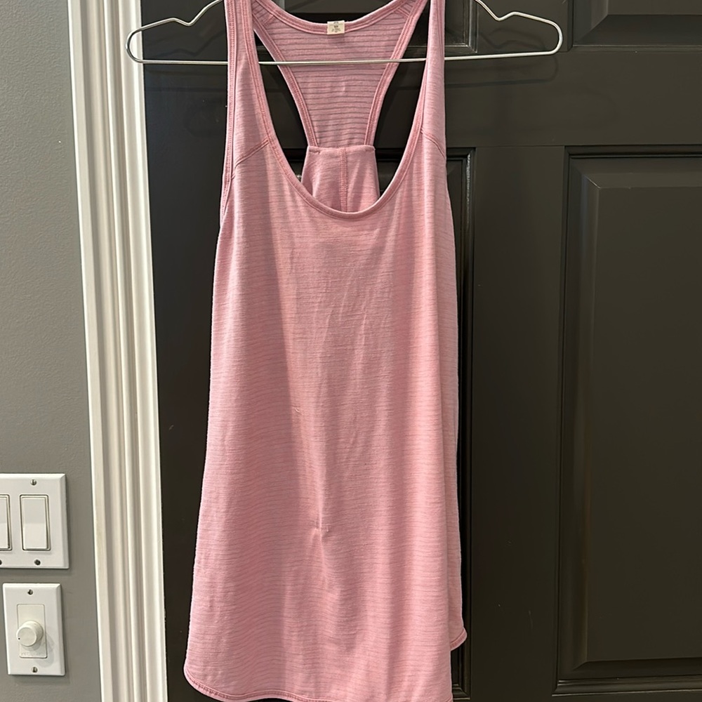 Women's Lululemon pink tank, size 6